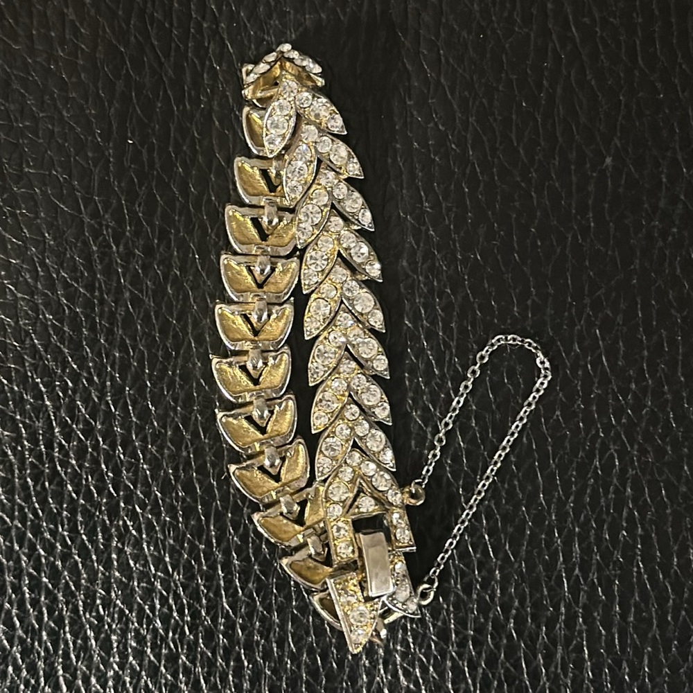 Gold Rhinestone Bracelet - Picture 2 of 5